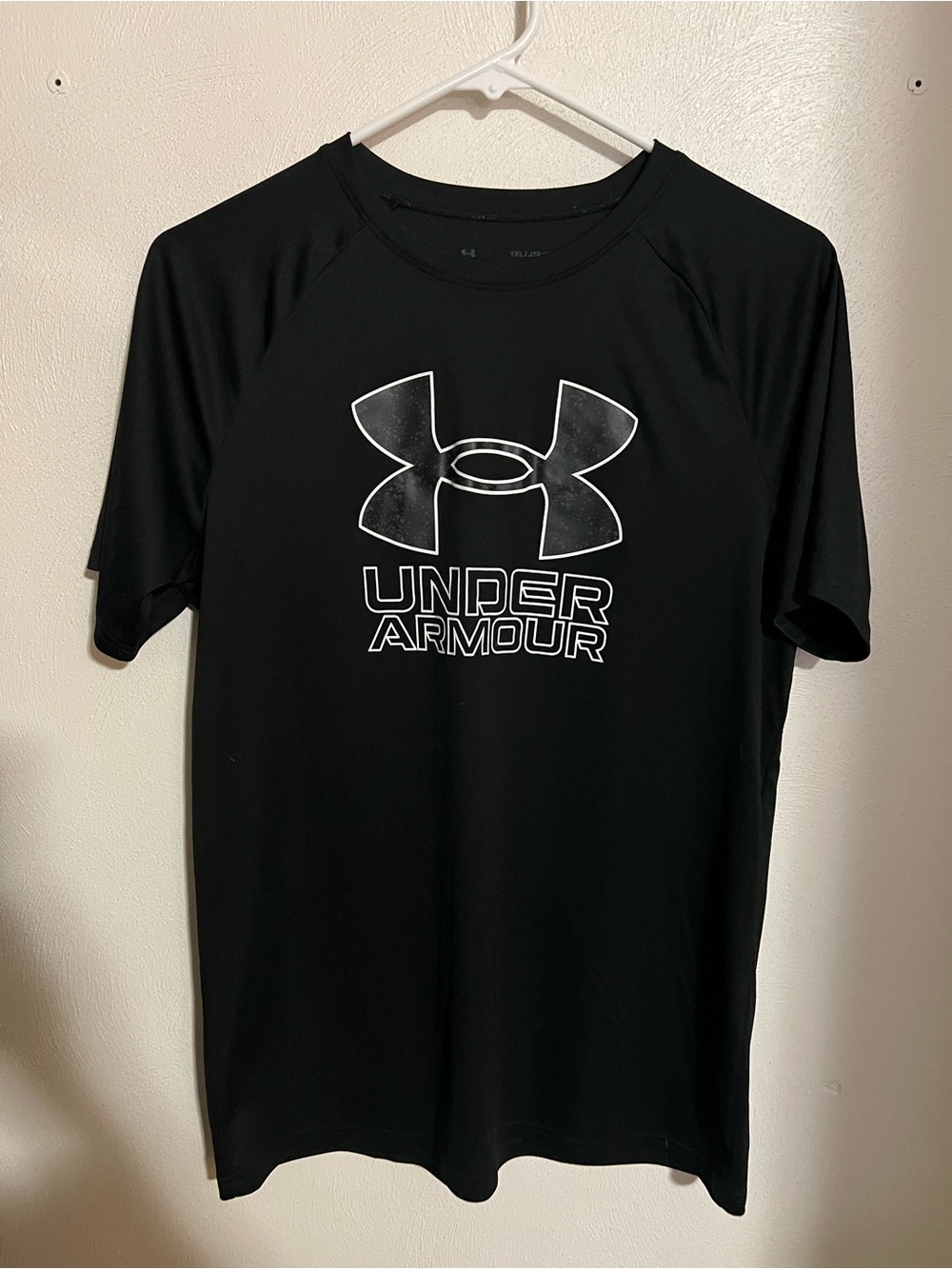 UNDER ARMOUR Classic Quick‎ Dry Athletic Athleisure T Shirt Black White Boy's XL